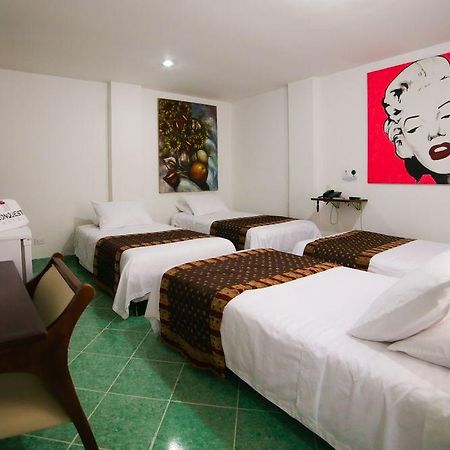 Hotel 33 Conquest Медельин Экстерьер фото